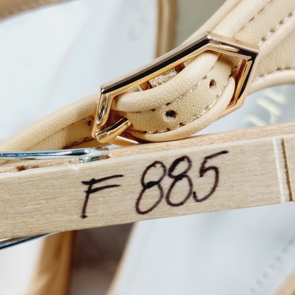 New Franco Sarto Dima Beige Leather Block Heel Sandals F885 - Picture 13 of 13